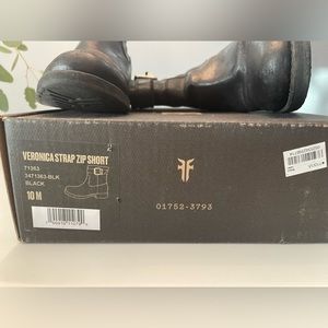 Frye Veronica Zip Short Boot